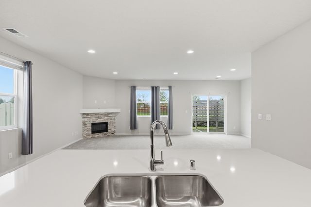 10003 N White Ln, Cheney, WA 99004