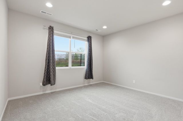 10003 N White Ln, Cheney, WA 99004