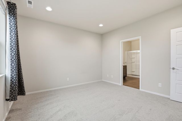 10003 N White Ln, Cheney, WA 99004