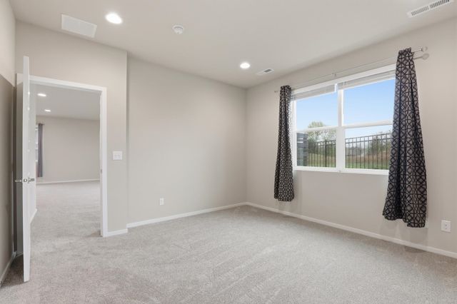 10003 N White Ln, Cheney, WA 99004