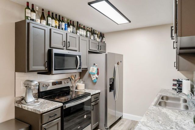 4363 Seahorse Lane, Groveport, OH 43125