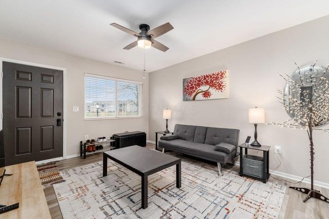 4363 Seahorse Lane, Groveport, OH 43125