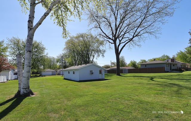 2031 Gilboa Avenue, Zion, IL 60099