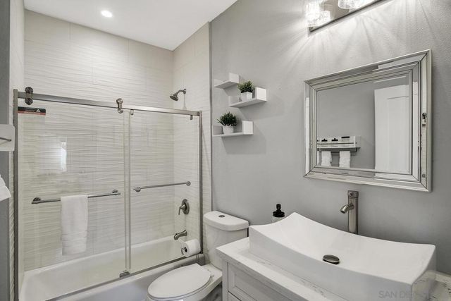 5411 Lauretta St, San Diego, CA 92110