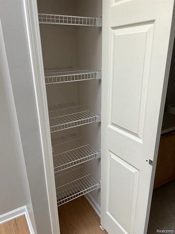 56616 Longhorn Drive, Shelby Twp, MI 48316