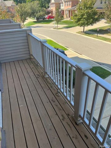 56616 Longhorn Drive, Shelby Twp, MI 48316