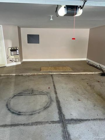 56616 Longhorn Drive, Shelby Twp, MI 48316