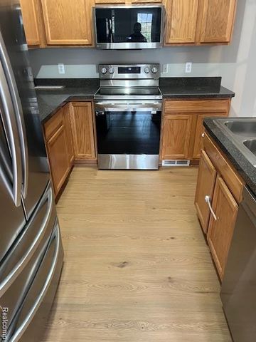 56616 Longhorn Drive, Shelby Twp, MI 48316