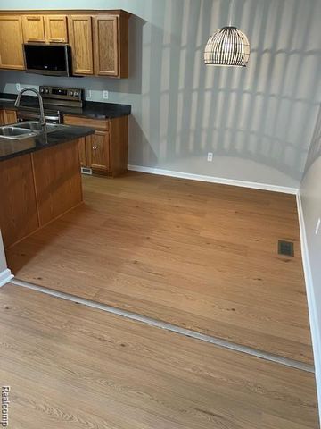 56616 Longhorn Drive, Shelby Twp, MI 48316