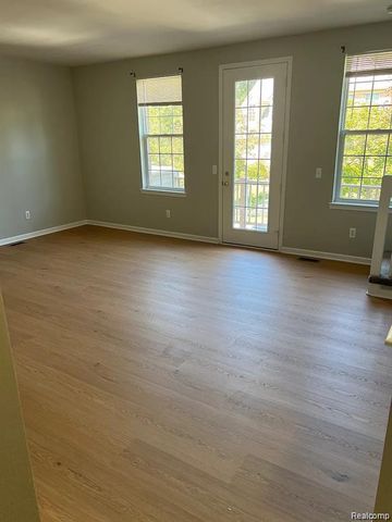 56616 Longhorn Drive, Shelby Twp, MI 48316