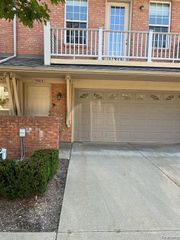 56616 Longhorn Drive, Shelby Twp, MI 48316