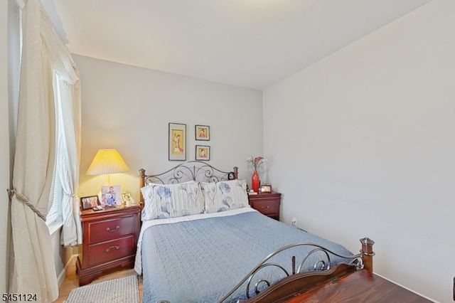 402 Davis Ave, Harrison Town, NJ 07029