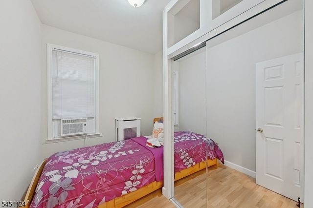 402 Davis Ave, Harrison Town, NJ 07029