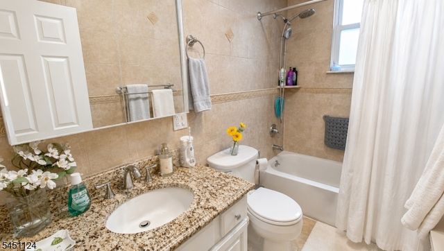 402 Davis Ave, Harrison Town, NJ 07029
