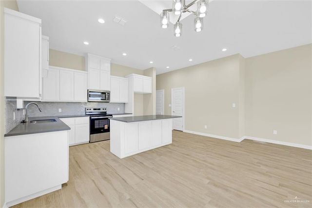 3421 E Kidd Avenue, Edinburg, TX 78542