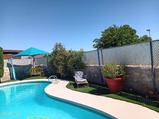 8229 Strickland Dr. El Paso Tx Drive, El Paso, TX 79907