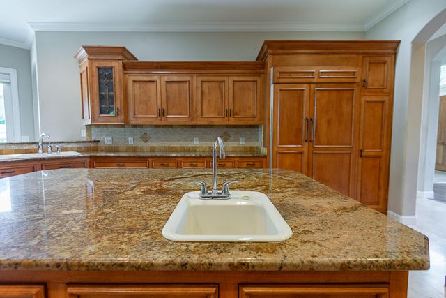 3780 E Pond Apple Drive, Springfield, MO 65809