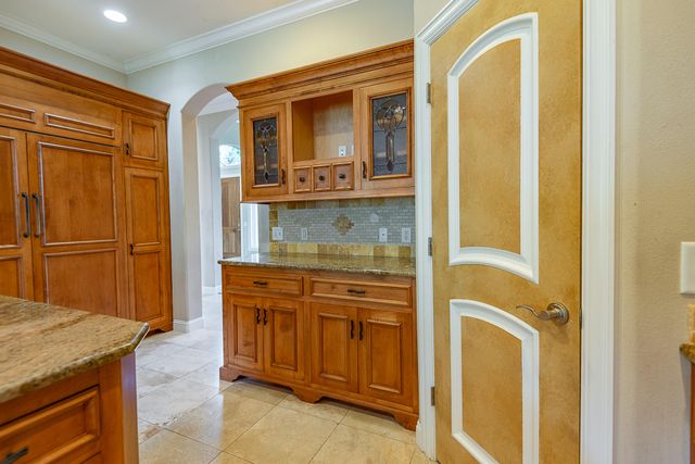 3780 E Pond Apple Drive, Springfield, MO 65809