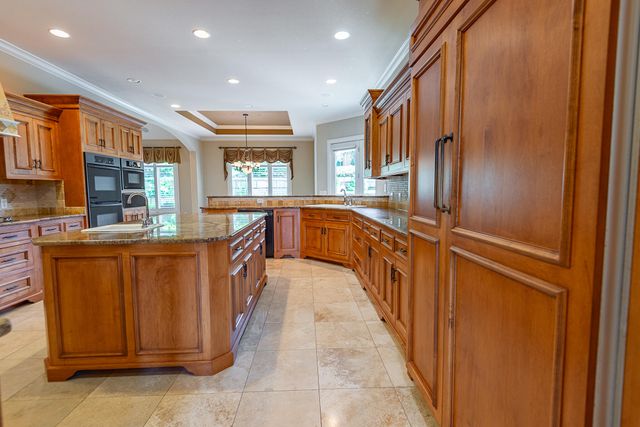 3780 E Pond Apple Drive, Springfield, MO 65809
