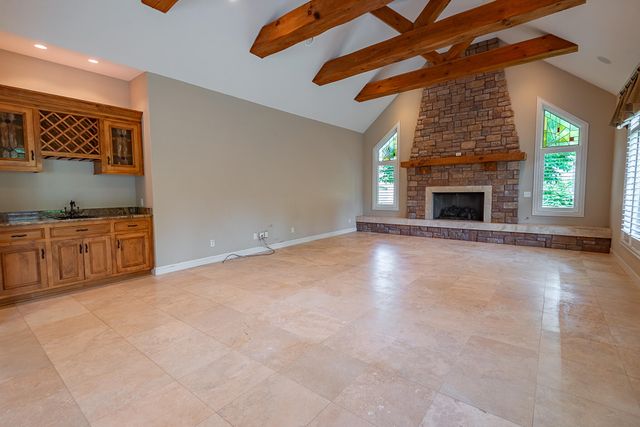3780 E Pond Apple Drive, Springfield, MO 65809