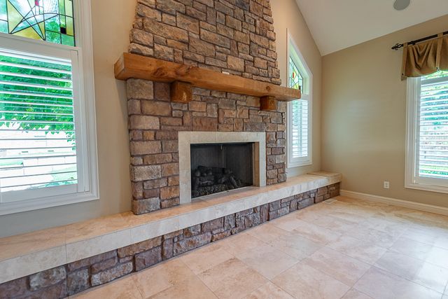 3780 E Pond Apple Drive, Springfield, MO 65809