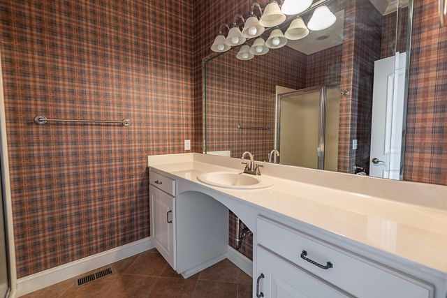3780 E Pond Apple Drive, Springfield, MO 65809