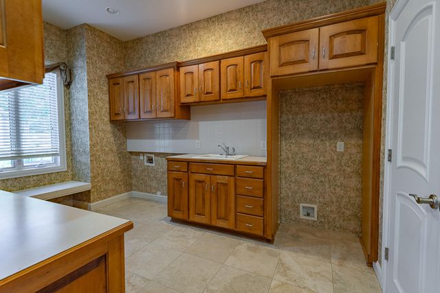 3780 E Pond Apple Drive, Springfield, MO 65809
