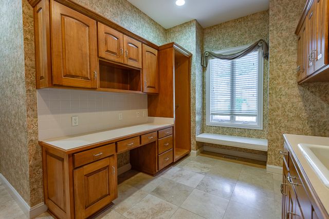 3780 E Pond Apple Drive, Springfield, MO 65809