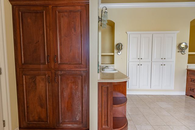 3780 E Pond Apple Drive, Springfield, MO 65809