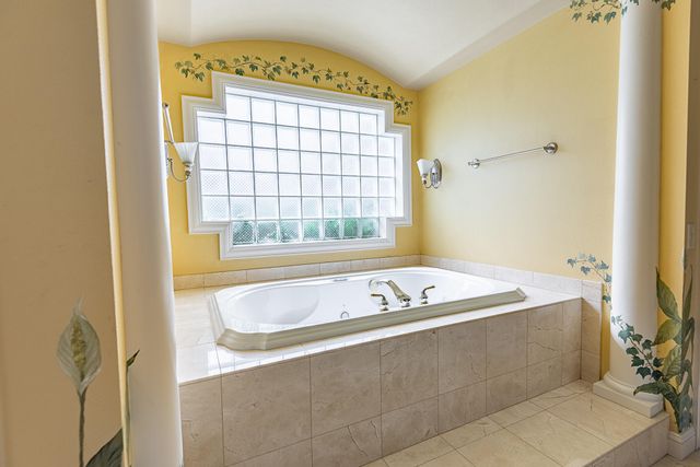 3780 E Pond Apple Drive, Springfield, MO 65809