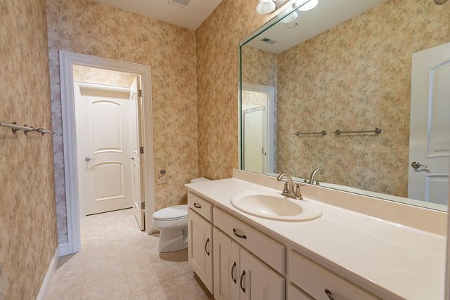 3780 E Pond Apple Drive, Springfield, MO 65809