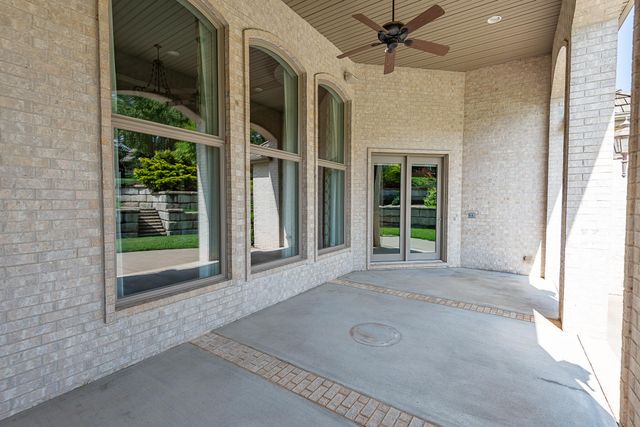 3780 E Pond Apple Drive, Springfield, MO 65809