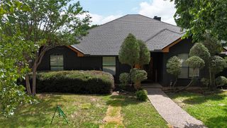 104 Creek Side Court, Kennedale, TX 76060