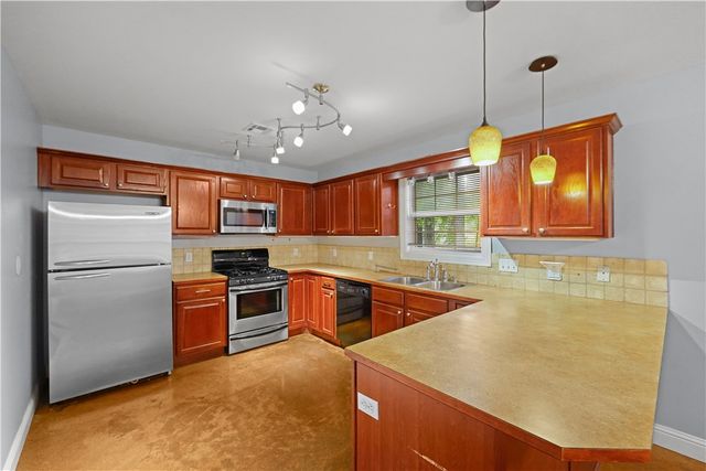 3 Webbly Lane, Bella Vista, AR 72714