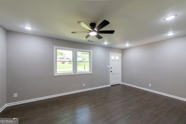 2680 Dunmoreland Terrace, South Fulton, GA 30349