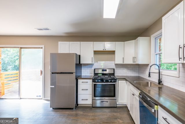 2680 Dunmoreland Terrace, South Fulton, GA 30349