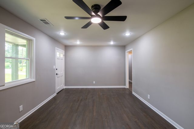 2680 Dunmoreland Terrace, South Fulton, GA 30349