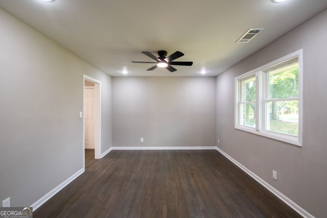 2680 Dunmoreland Terrace, South Fulton, GA 30349