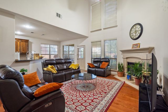 1620 Secretariat Lane, Irving, TX 75060