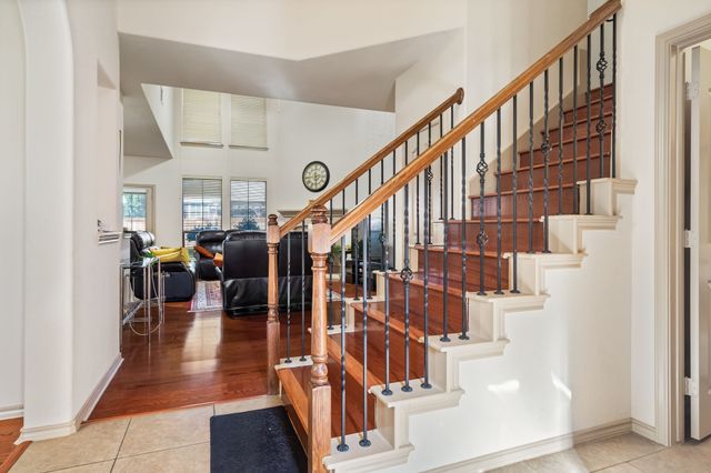 1620 Secretariat Lane, Irving, TX 75060