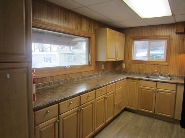 64 Kins Ct, Wareham, MA 02558