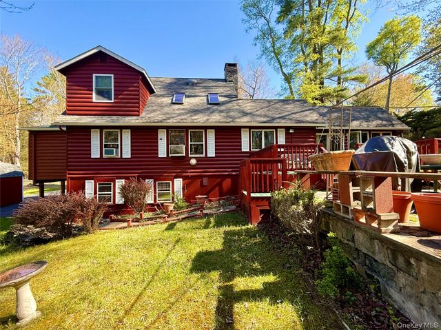 11 W Mongaup Trail, Smallwood, NY 12778