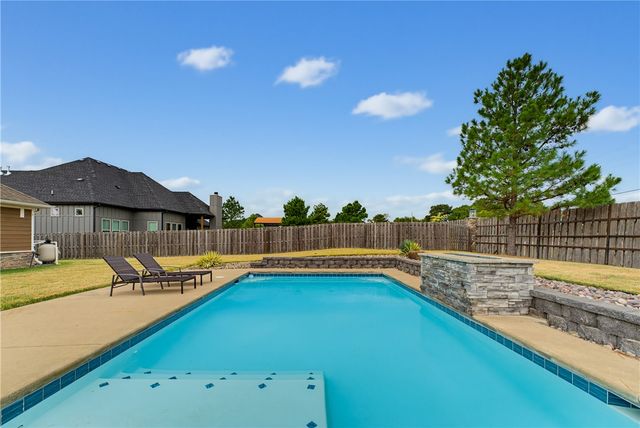 3780 Bitterroot Street, Bentonville, AR 72712