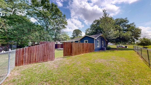812 Mandarin Avenue, Dothan, AL 36301