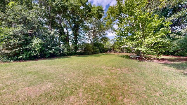 812 Mandarin Avenue, Dothan, AL 36301