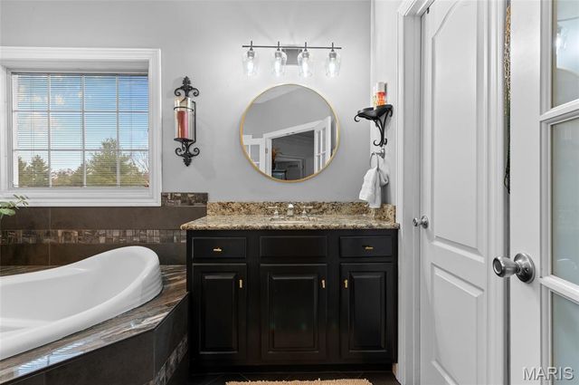 5330 Fox Circle Drive, Edwardsville, IL 62025