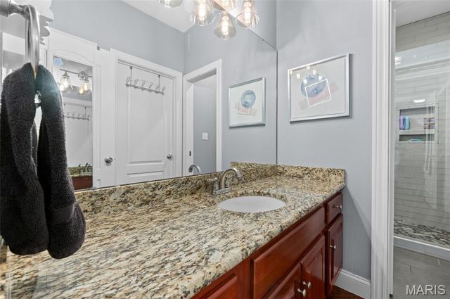 5330 Fox Circle Drive, Edwardsville, IL 62025