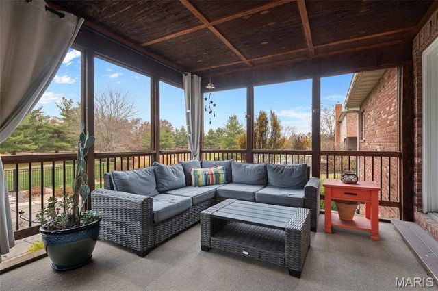 5330 Fox Circle Drive, Edwardsville, IL 62025