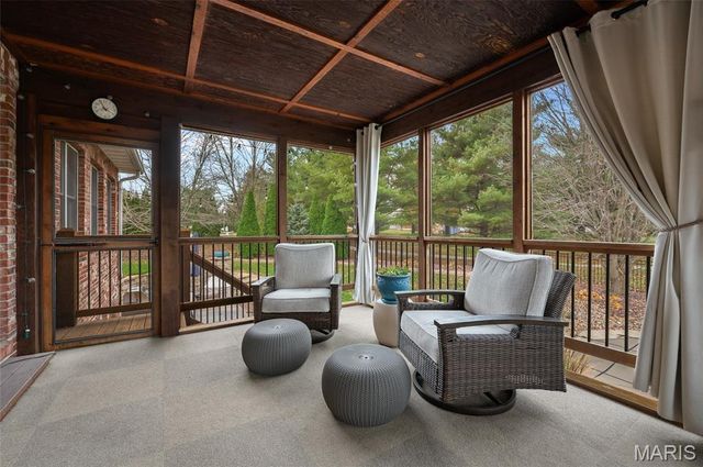 5330 Fox Circle Drive, Edwardsville, IL 62025