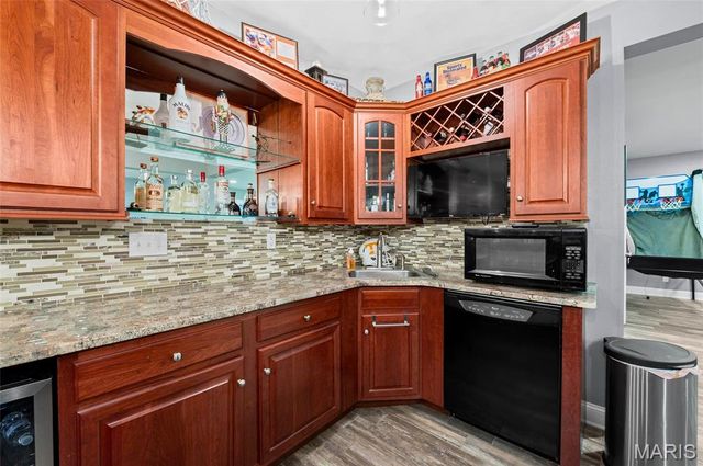 5330 Fox Circle Drive, Edwardsville, IL 62025